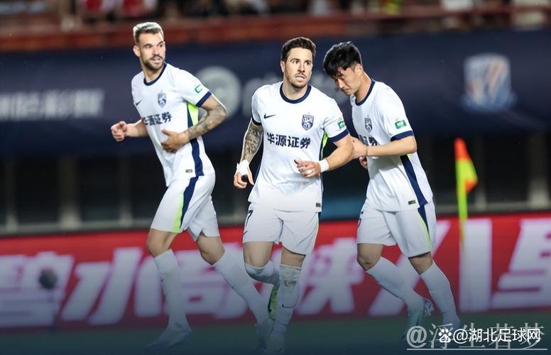 绍尔建功图多列绝杀 武汉三镇逆转河南2-1获胜