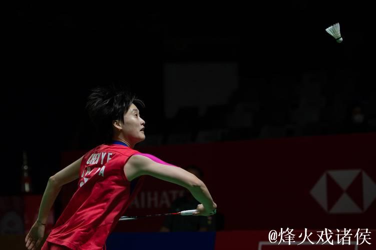 陈雨菲2-0横扫晋级 闯入羽毛球世锦赛女单8强